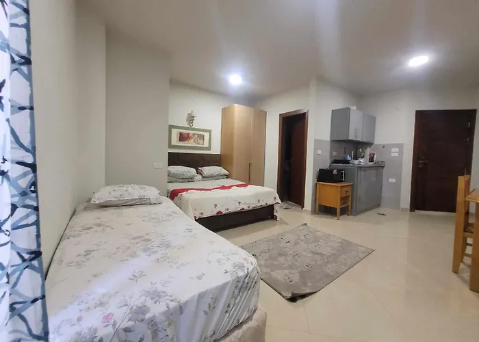 Apartman With Seaview, Amazing For Couples, Sunny & Seaview & Free Wi-fi Gurdaka