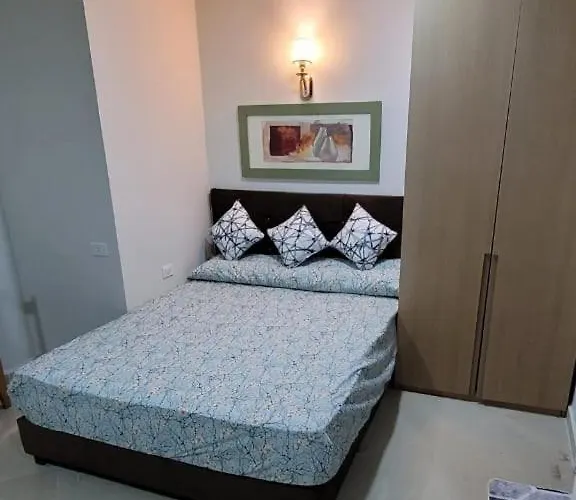 With Seaview, Amazing For Couples, Sunny & Seaview & Free Wi-fi Apartman Gurdaka