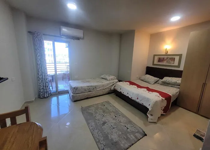 With Seaview, Amazing For Couples, Sunny & Seaview & Free Wi-fi Apartman
