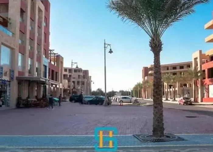 With Seaview, Amazing For Couples, Sunny & Seaview & Free Wi-fi Apartman