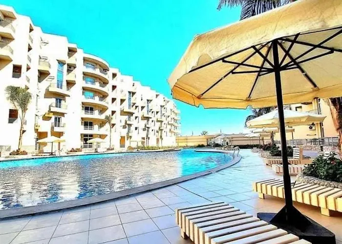 Apartman With Seaview, Amazing For Couples, Sunny & Seaview & Free Wi-fi
