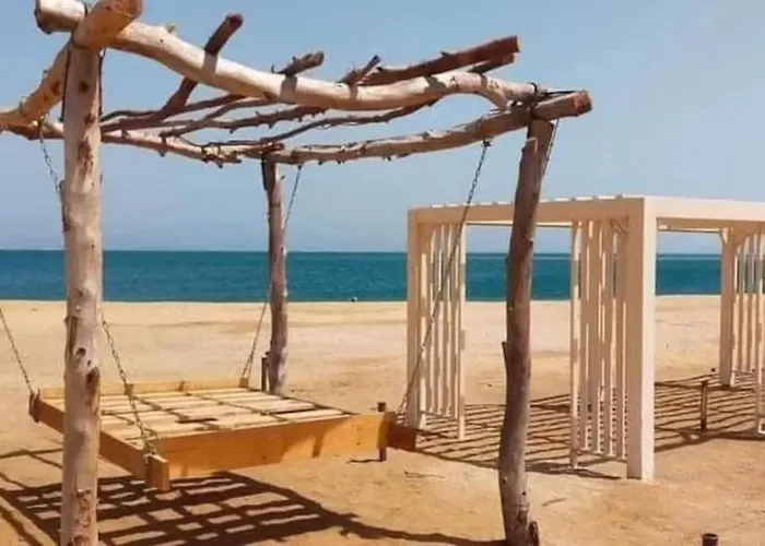With Seaview, Amazing For Couples, Sunny & Seaview & Free Wi-fi * Gurdaka